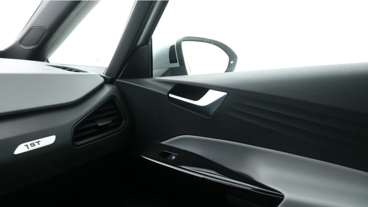 Volkswagen ID.3 First Max 58 kWh 204pk Panoramadak Head Up Navigatie