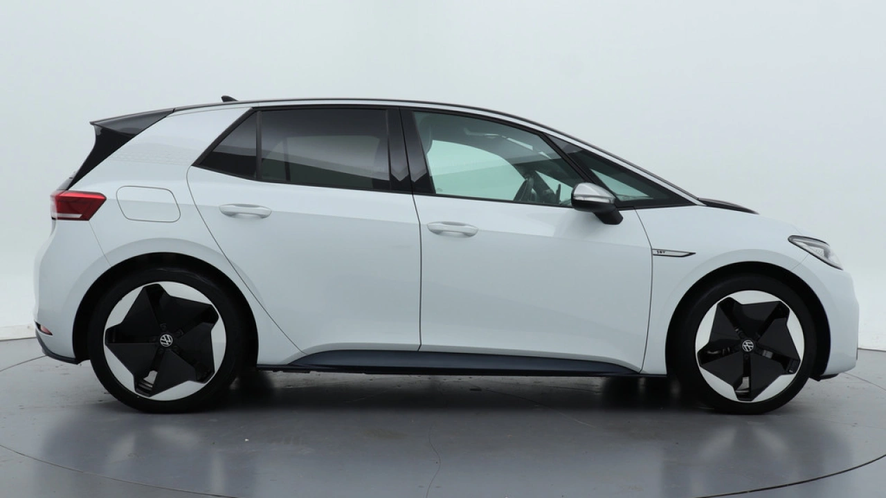Volkswagen ID.3 First Max 58 kWh 204pk Panoramadak Head Up Navigatie