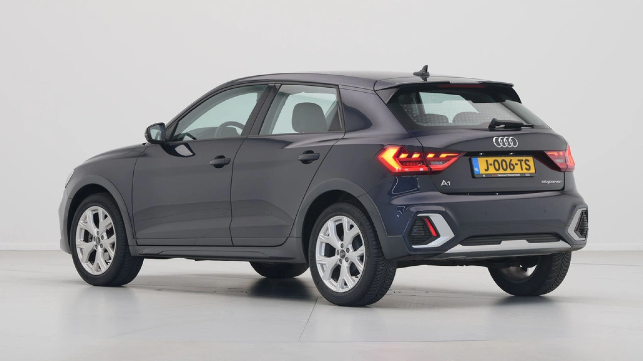Audi A1 citycarver 25 TFSI 95pk epic