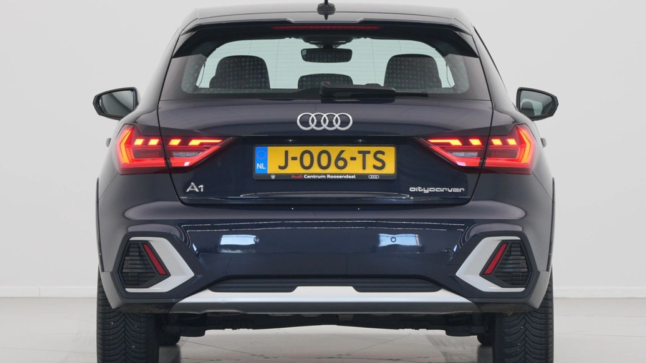 Audi A1 citycarver 25 TFSI 95pk epic