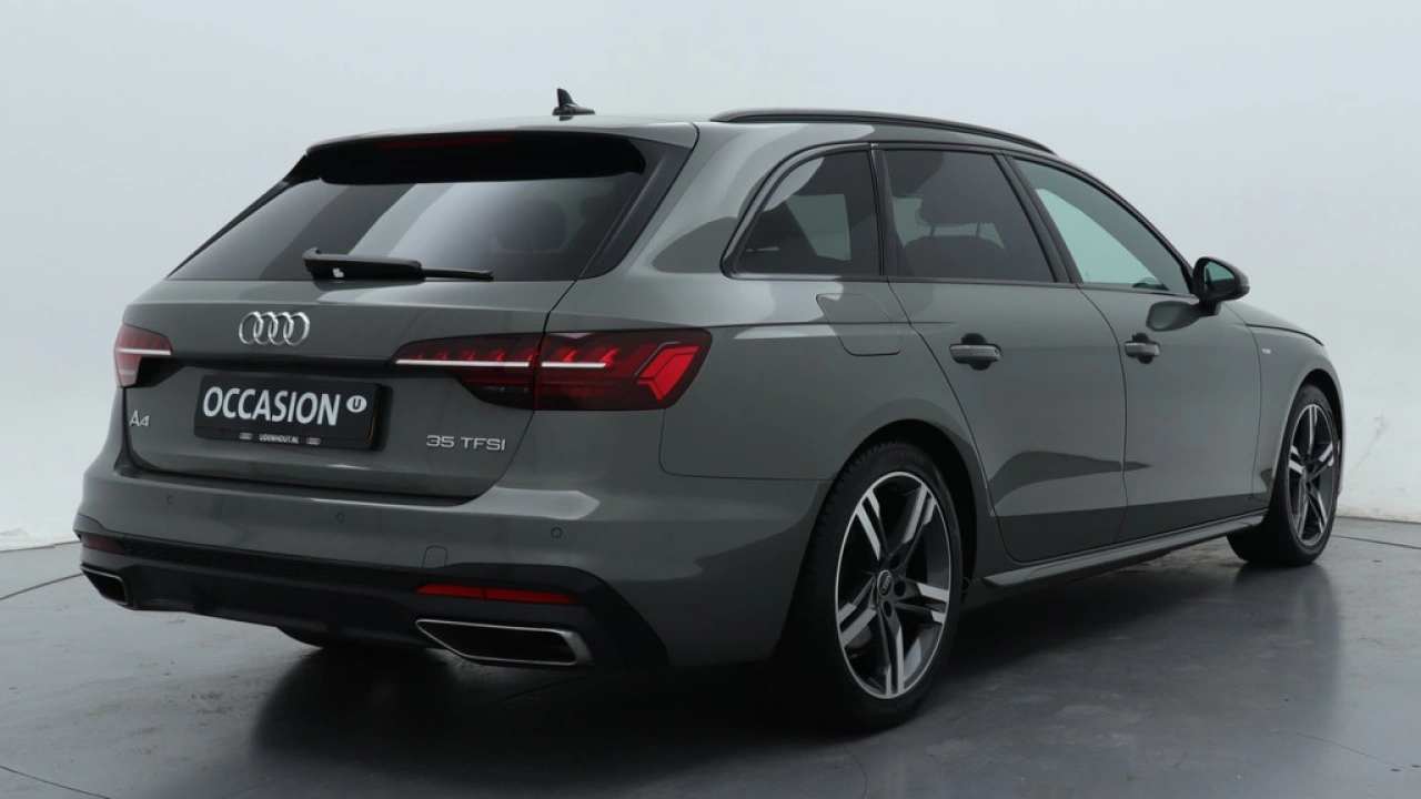 Audi A4 Avant 35 TFSI S edition Competition | Zwart optiek | Tour | 18