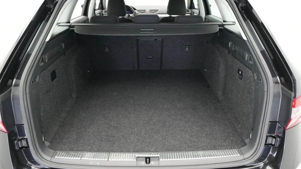 Škoda Superb Combi 1.4 TSI iV 218pk Ambition