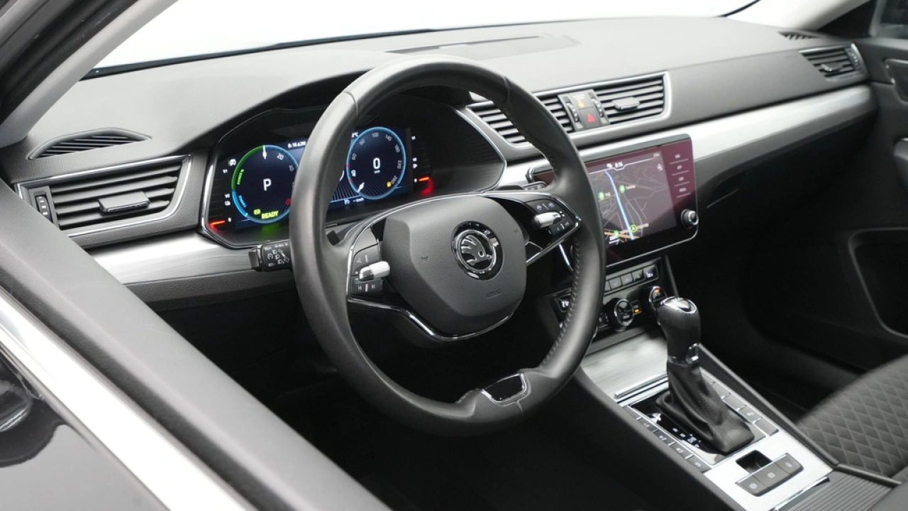 Škoda Superb Combi 1.4 TSI iV 218pk Ambition