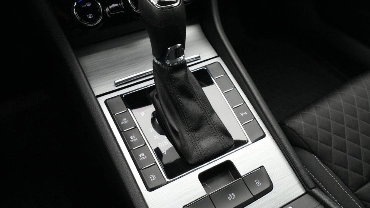 Škoda Superb Combi 1.4 TSI iV 218pk Ambition