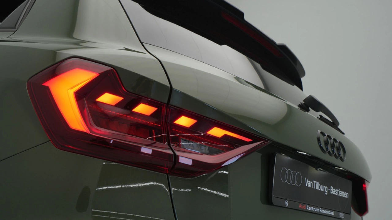 Audi A1 Sportback 25 TFSI 95pk S edition S Line