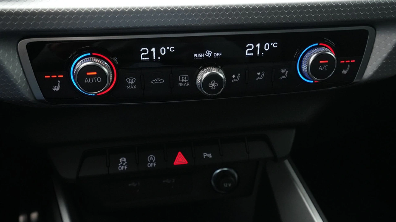 Audi A1 Sportback 25 TFSI 95pk S edition S Line