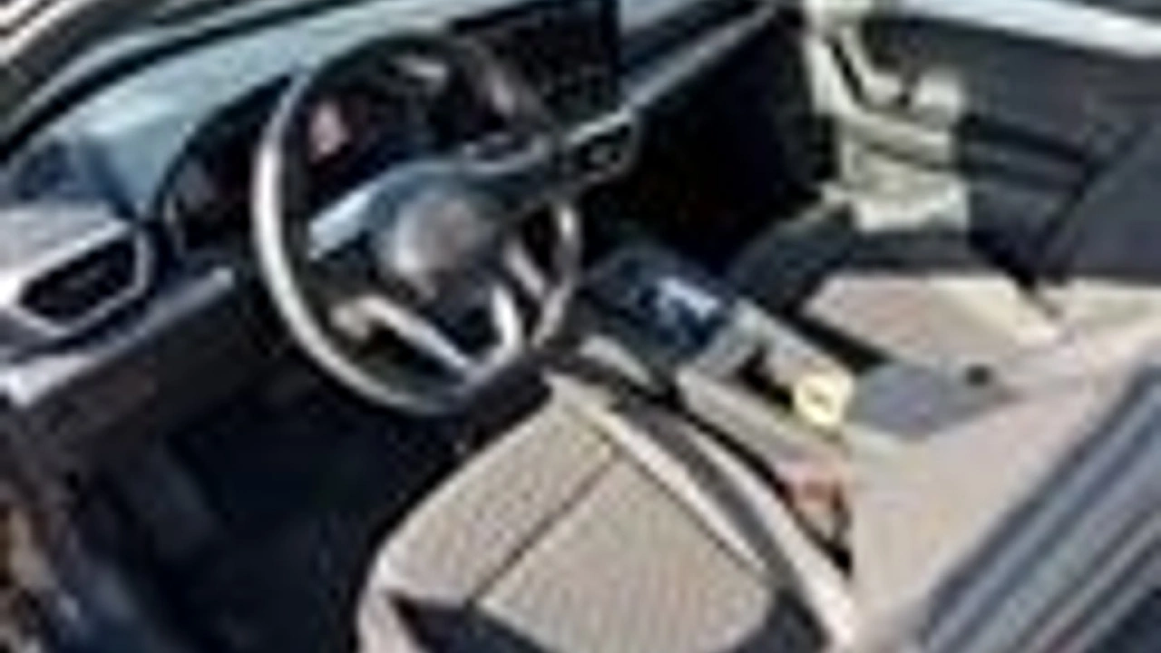 SEAT Leon Sportstourer 1.5 eTSI FR Launch Edition