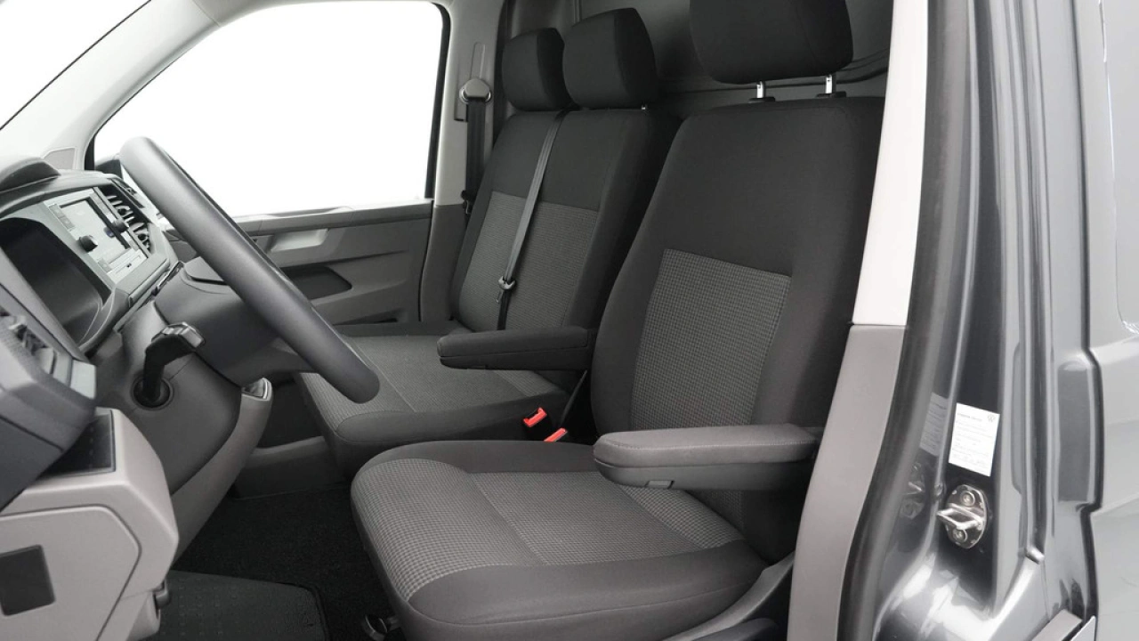 VW Bedrijfswagens Transporter 2.0 TDI 90pk L1H1 26 Economy Business