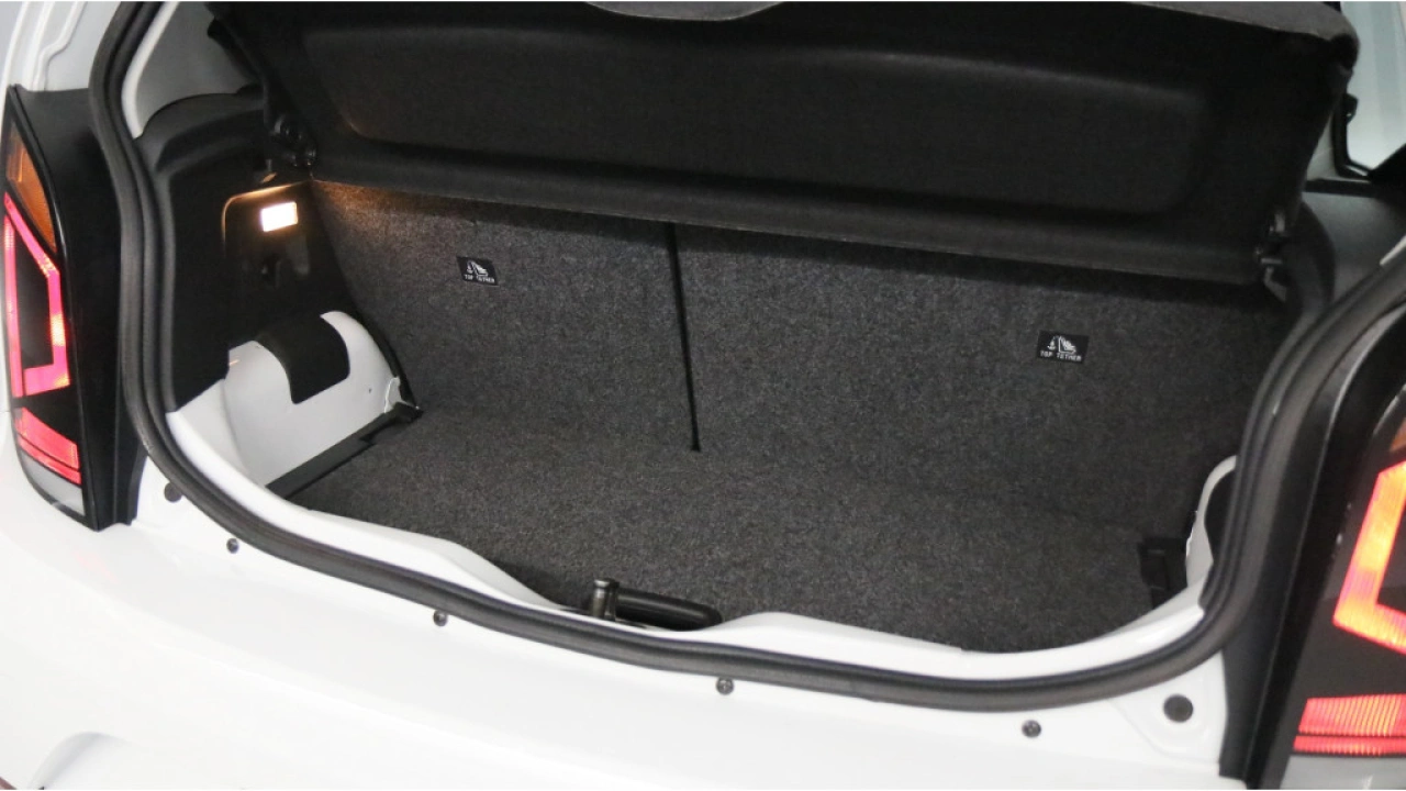 Volkswagen up! 1.0 65pk Airco Bluetooth Lane Assist DAB