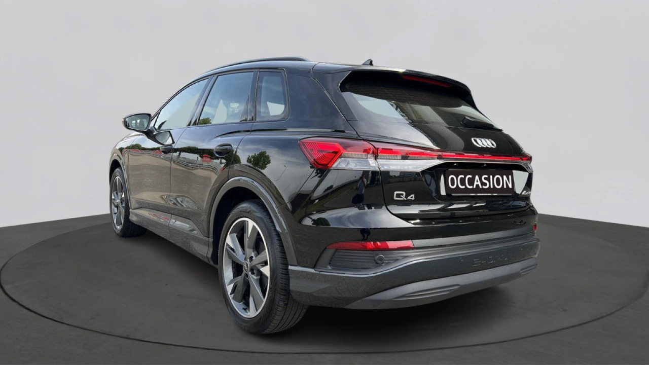 Audi Q4 e-tron 40 Advanced edition 204Pk / Parkeerhulp V+A / Sfeerverlichting