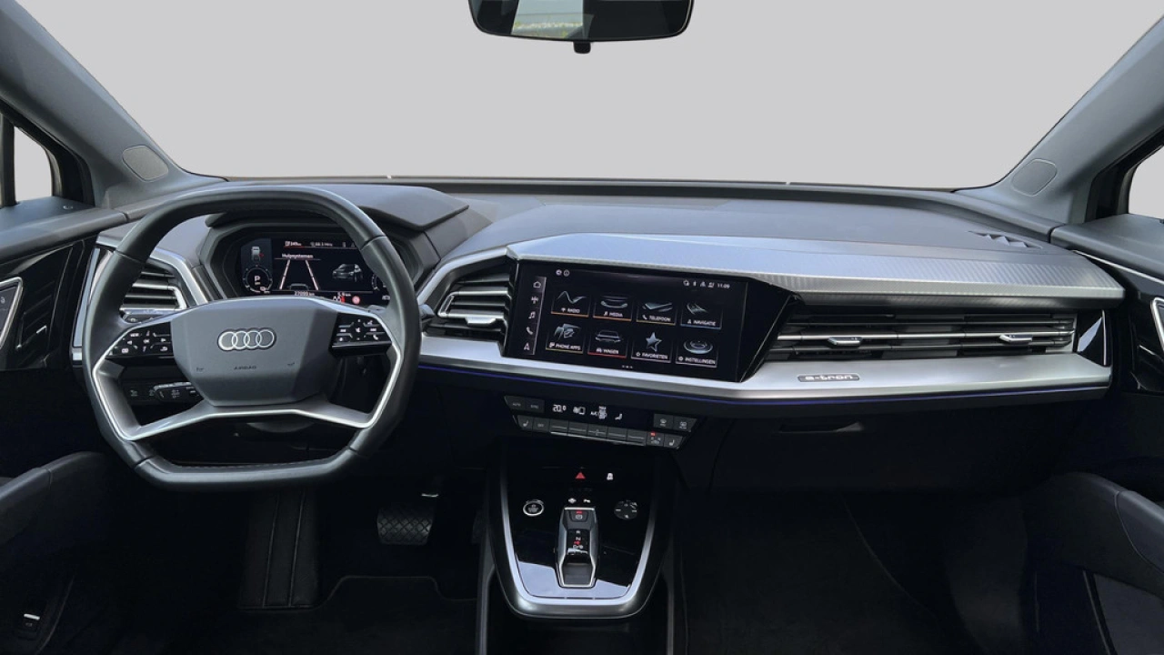 Audi Q4 e-tron 40 Advanced edition 204Pk / Parkeerhulp V+A / Sfeerverlichting
