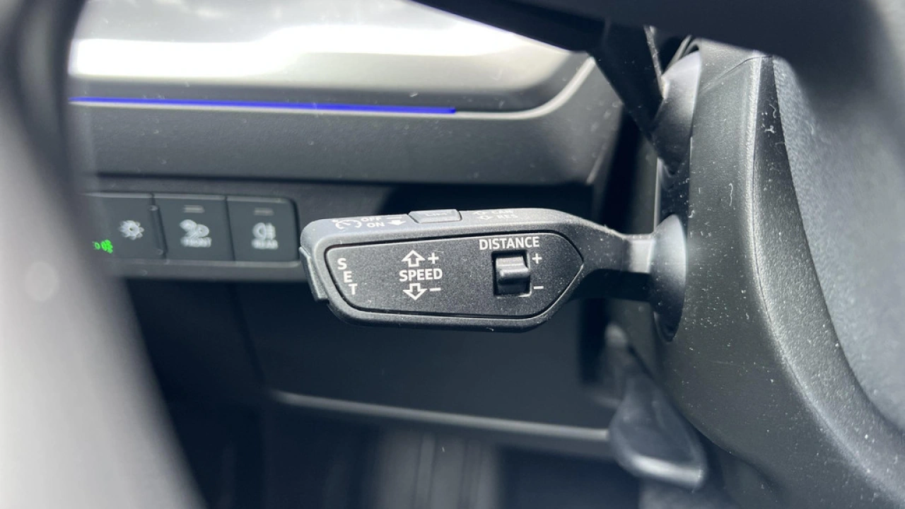 Audi Q4 e-tron 40 Advanced edition 204Pk / Parkeerhulp V+A / Sfeerverlichting