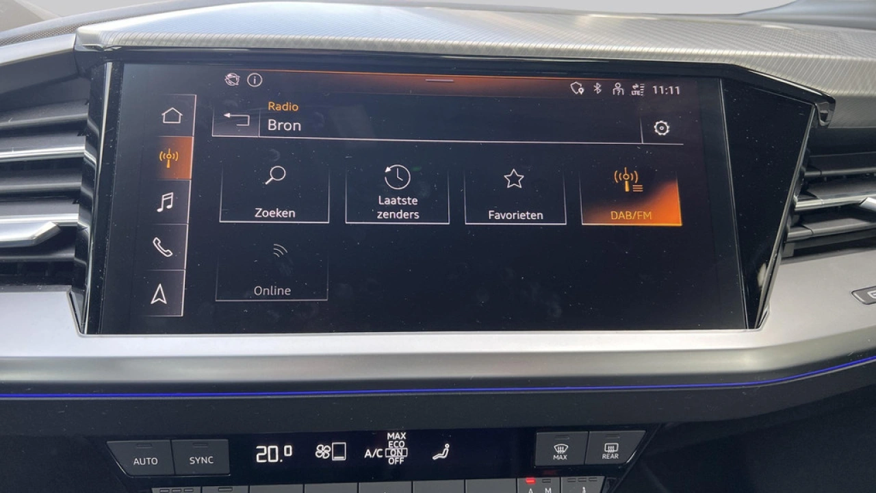 Audi Q4 e-tron 40 Advanced edition 204Pk / Parkeerhulp V+A / Sfeerverlichting