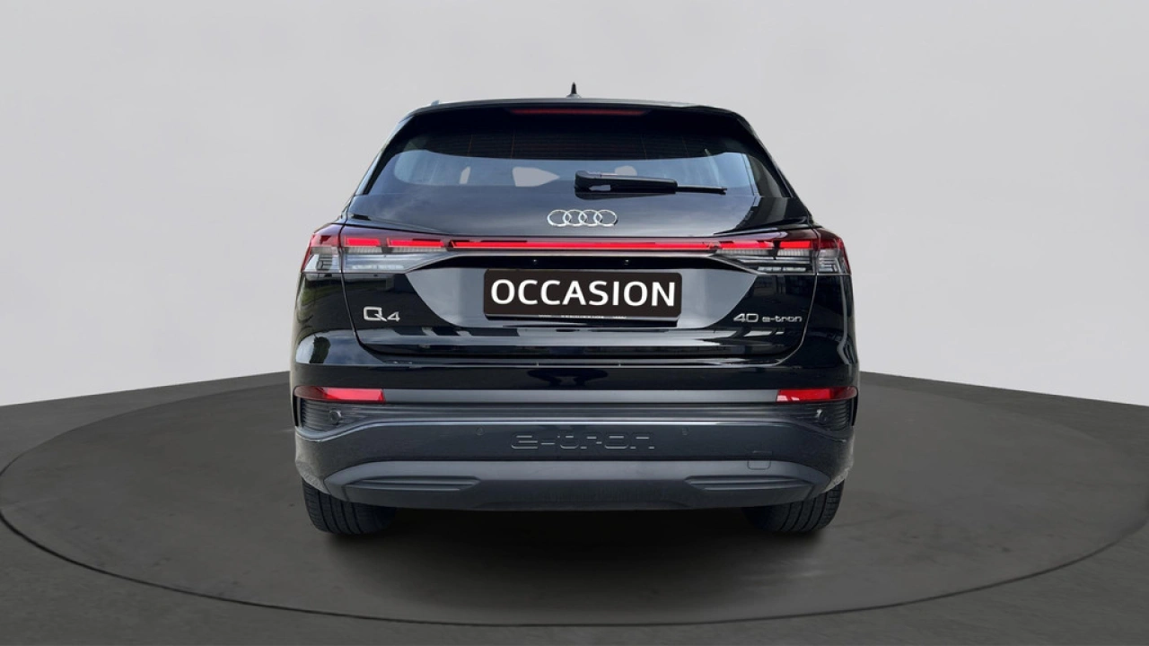 Audi Q4 e-tron 40 Advanced edition 204Pk / Parkeerhulp V+A / Sfeerverlichting