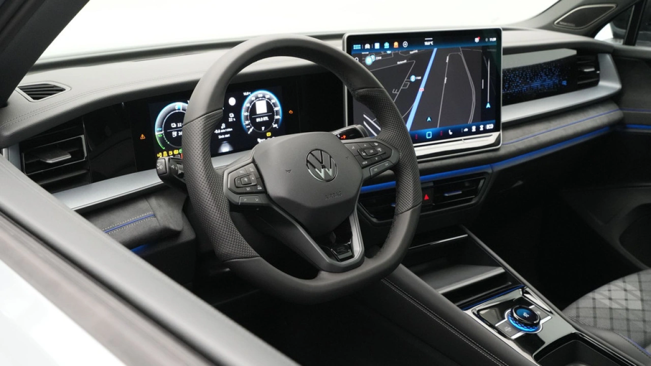 Volkswagen Tayron 1.5 eHybrid R-Line Edition