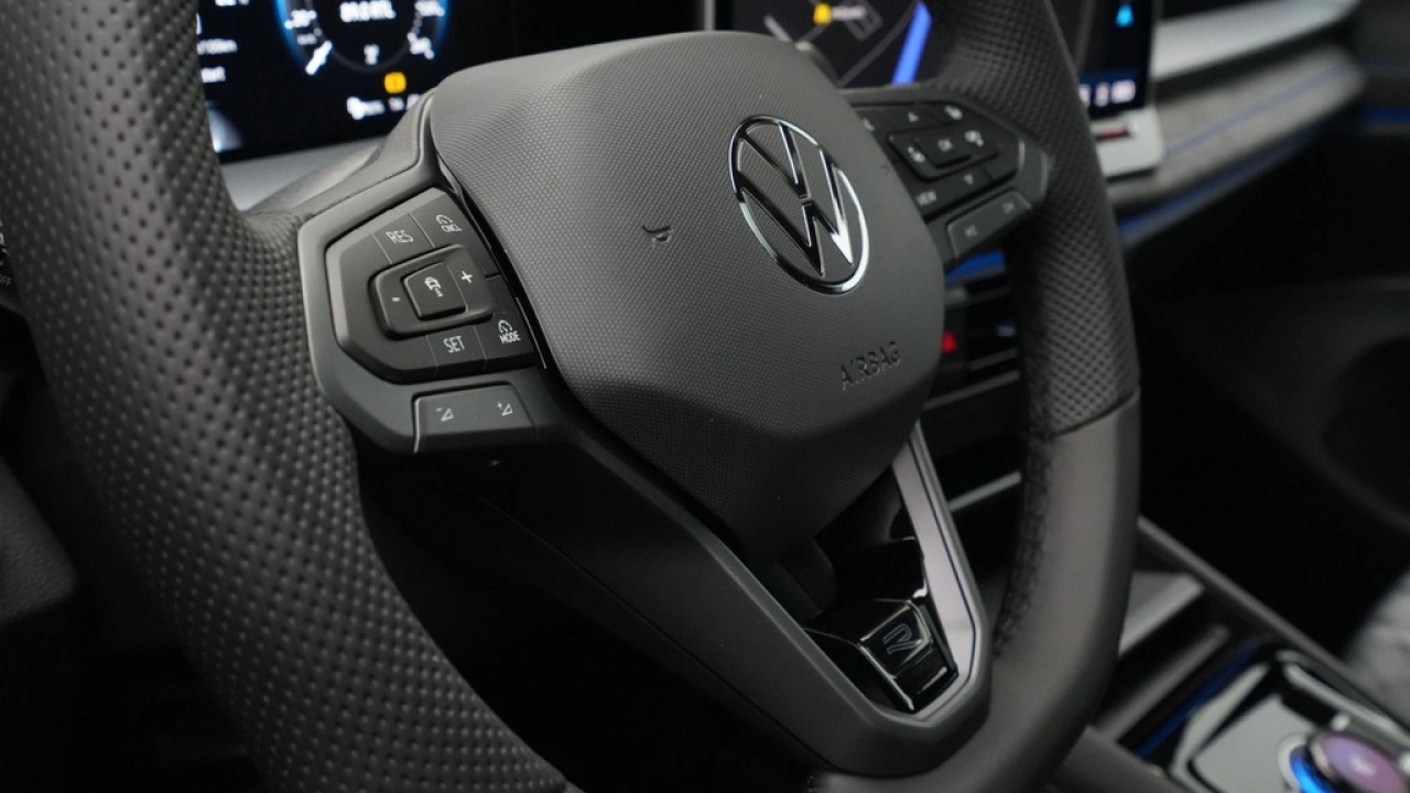 Volkswagen Tayron 1.5 eHybrid R-Line Edition
