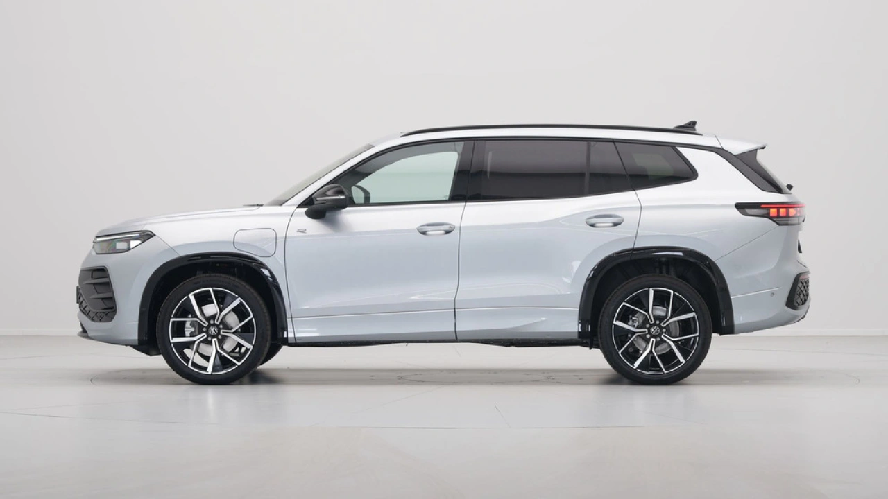 Volkswagen Tayron 1.5 eHybrid R-Line Edition