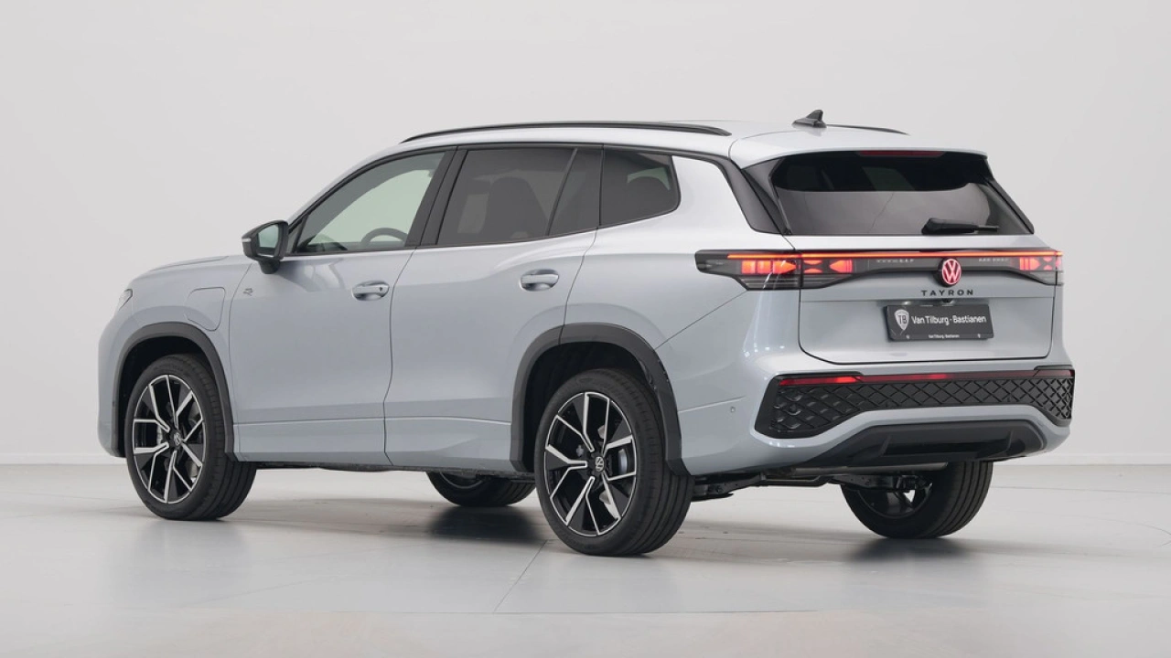 Volkswagen Tayron 1.5 eHybrid R-Line Edition