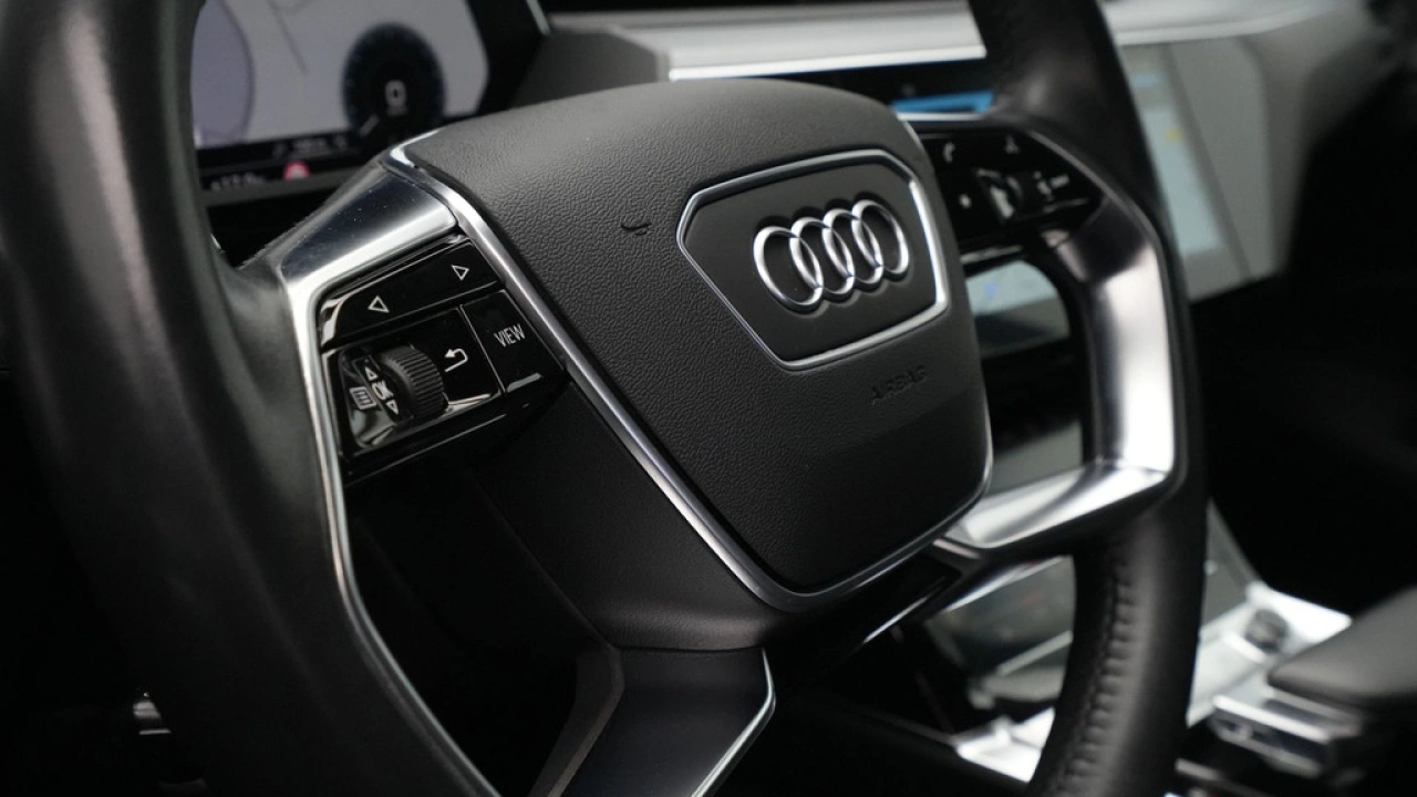 Audi e-tron e-tron 55 quattro 408pk 95 kWh