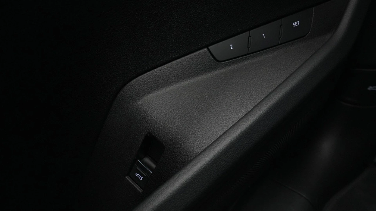 Audi e-tron e-tron 55 quattro 408pk 95 kWh