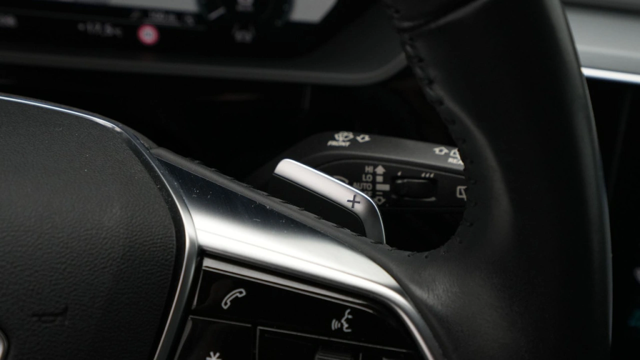 Audi e-tron e-tron 55 quattro 408pk 95 kWh