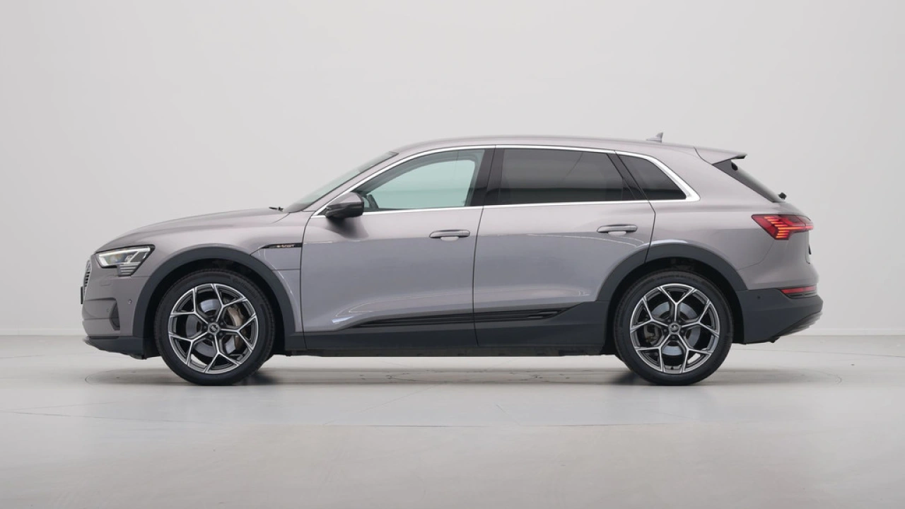 Audi e-tron e-tron 55 quattro 408pk 95 kWh