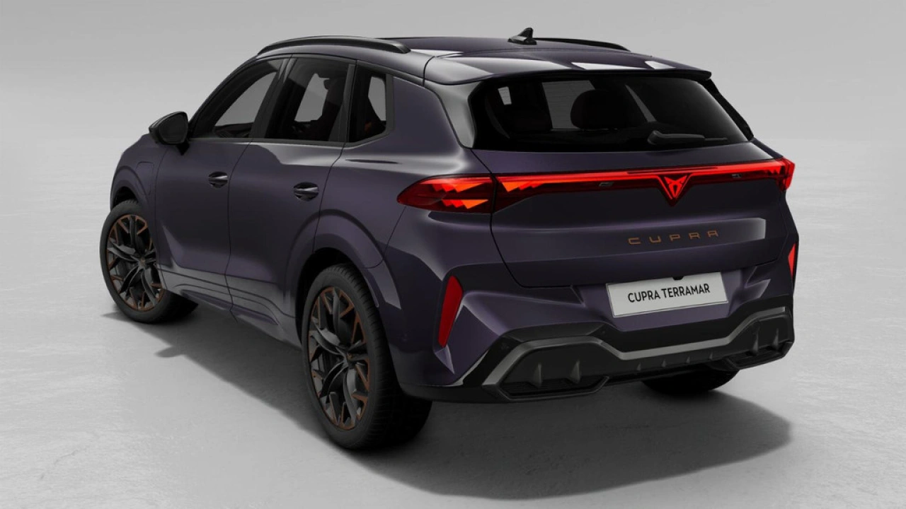 CUPRA Terramar 1.5 TSI e-Hybrid 272 6DSG VZ Performance