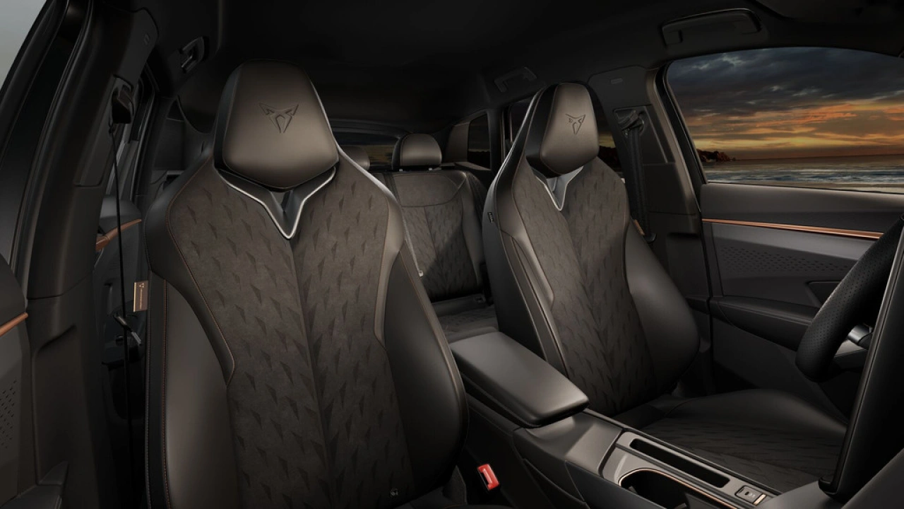 CUPRA Terramar 1.5 TSI e-Hybrid 204 6DSG Business