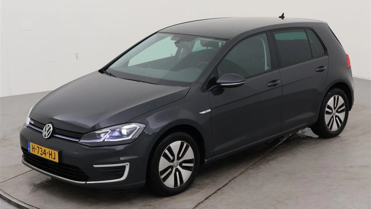 Volkswagen e-Golf E-DITION | Warmtepomp | Active Info Display | Camera