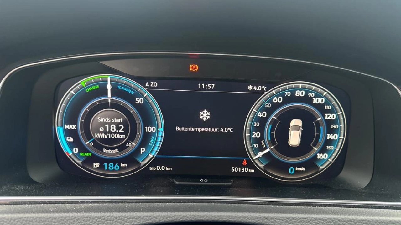 Volkswagen e-Golf E-DITION | Warmtepomp | Active Info Display | Camera