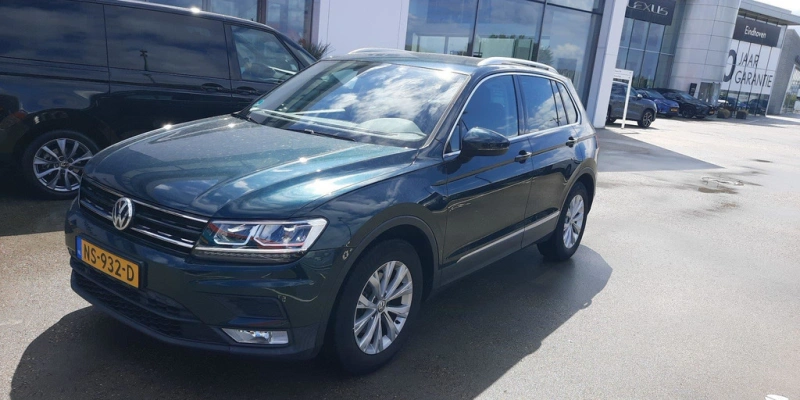 Volkswagen Tiguan 1.4 TSI ACT Comfortline Business | Trekhaak | 1e eigenaar | VERWACHT