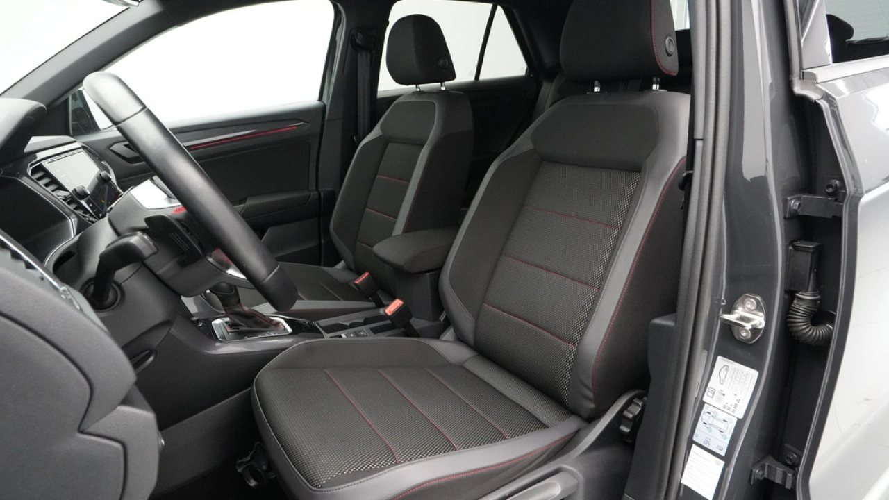 Volkswagen T-Roc 1.5 TSI Sport business R