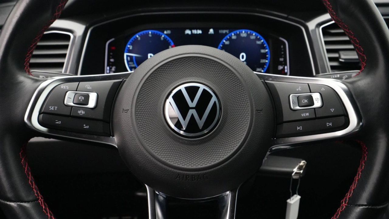 Volkswagen T-Roc 1.5 TSI Sport business R