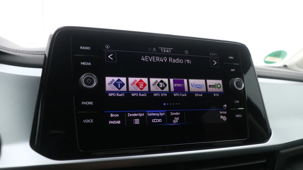 Volkswagen T-Roc 1.0 TSI 110pk Life App Connect Airco