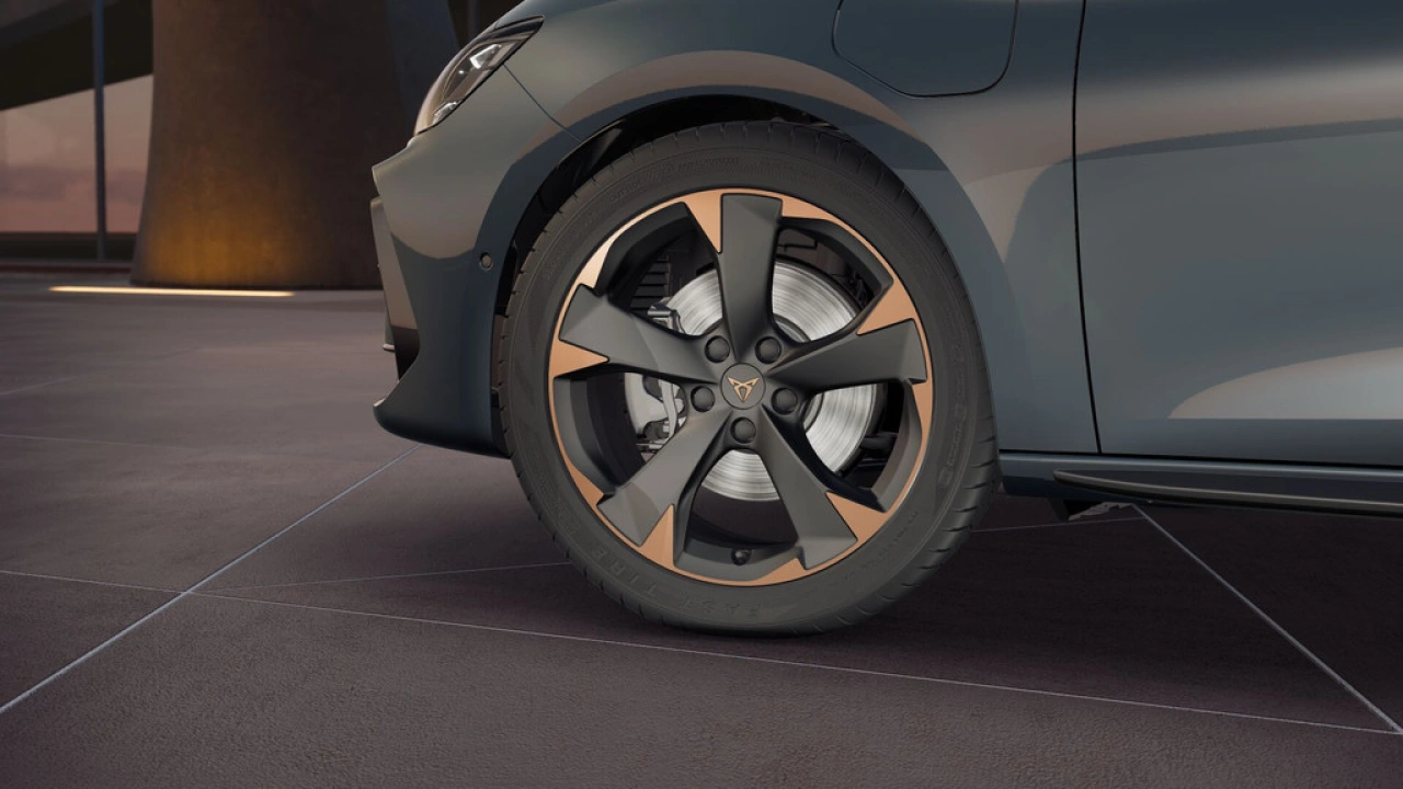 CUPRA Leon 1.5 TSI e-Hybrid 204 6DSG Business