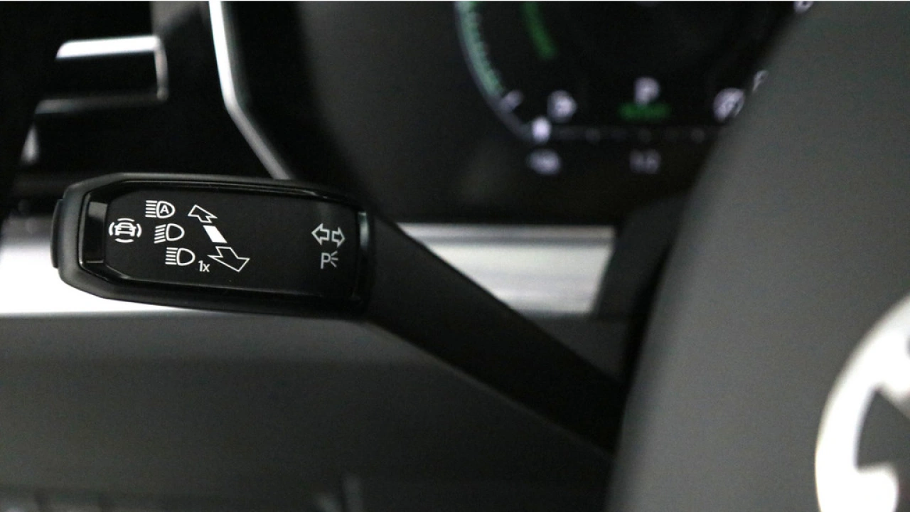 Volkswagen Touareg 3.0 TSI eHybrid 381pk PHEV 4MOTION Elegance