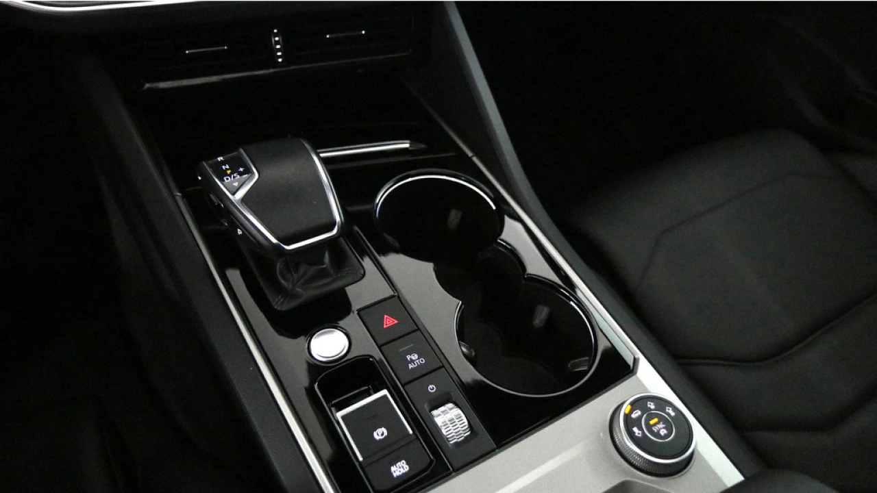 Volkswagen Touareg 3.0 TSI eHybrid 381pk PHEV 4MOTION Elegance