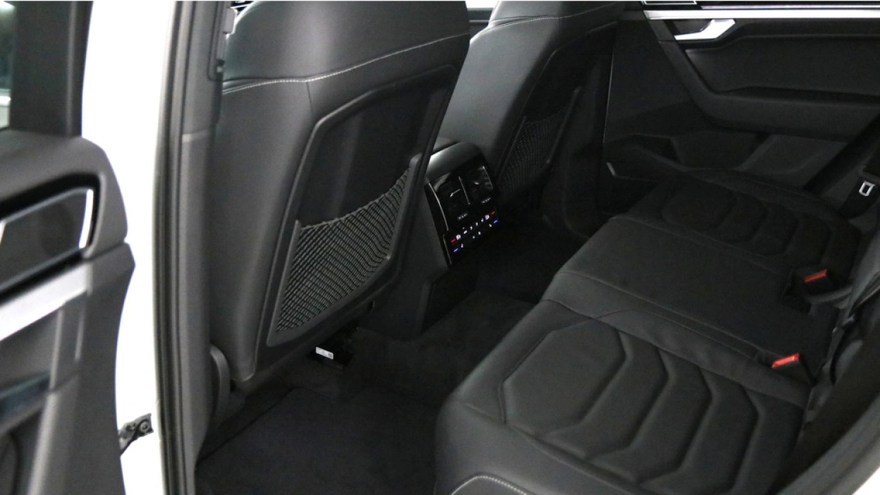 Volkswagen Touareg 3.0 TSI eHybrid 381pk PHEV 4MOTION Elegance