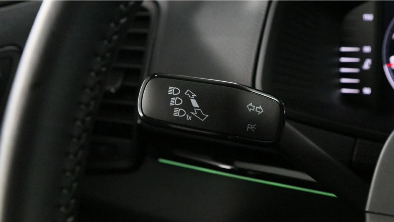 Škoda Karoq 1.5 TSI 150pk ACT Sportline Business DSG