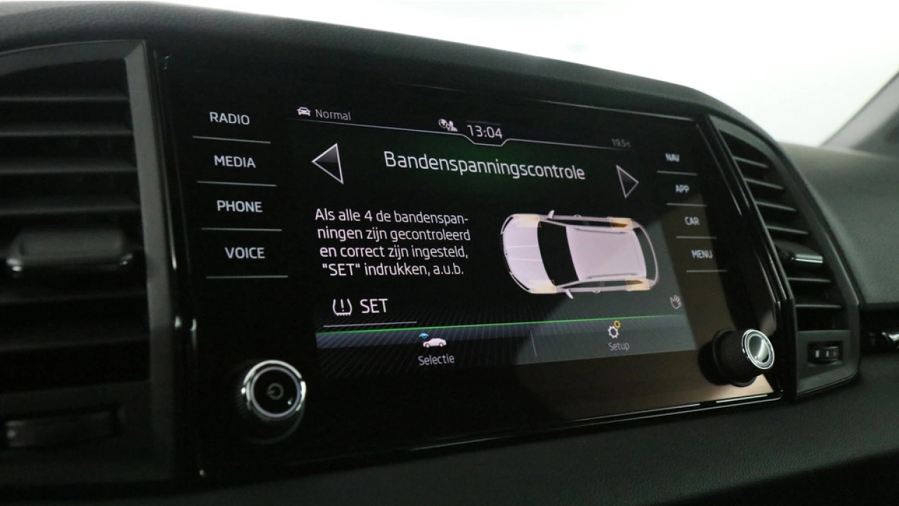 Škoda Karoq 1.5 TSI 150pk ACT Sportline Business DSG