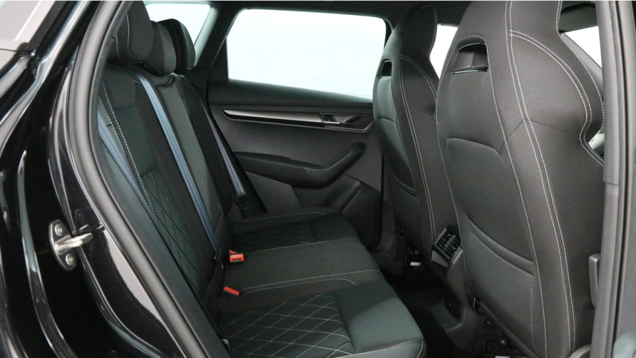 Škoda Karoq 1.5 TSI 150pk ACT Sportline Business DSG