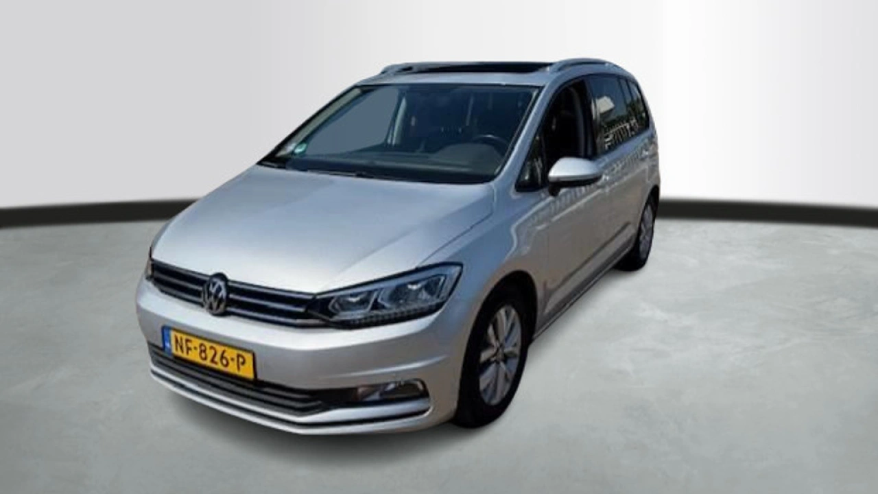 Volkswagen Touran 1.2 TSI 110pk Connected Series 7 Persoons