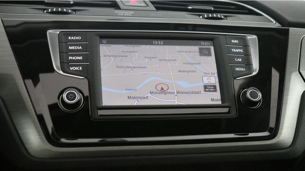 Volkswagen Touran 1.2 TSI 110pk Connected Series 7 Persoons