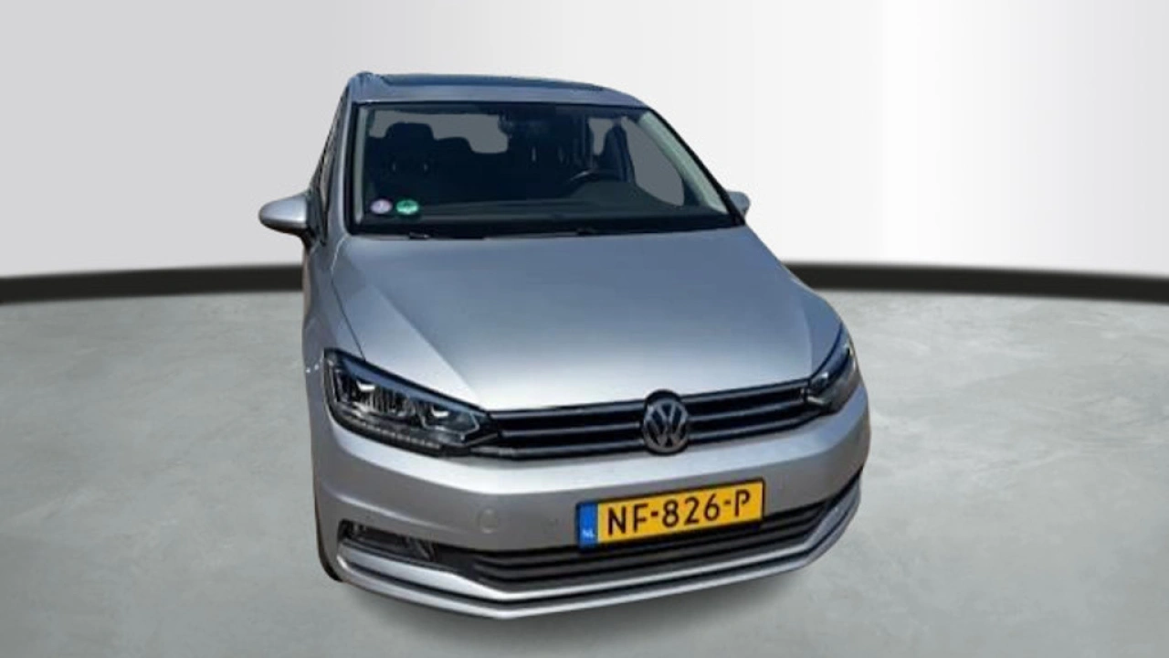 Volkswagen Touran 1.2 TSI 110pk Connected Series 7 Persoons
