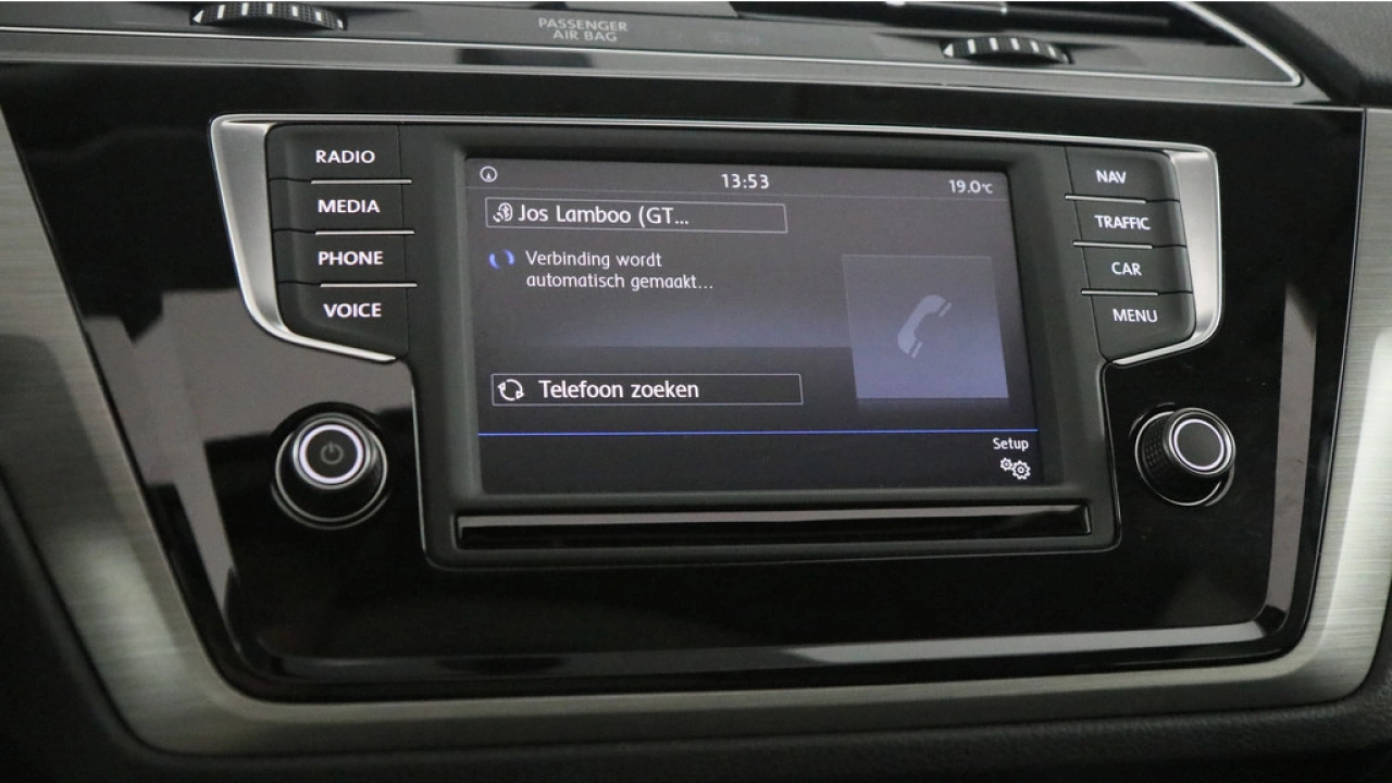 Volkswagen Touran 1.2 TSI 110pk Connected Series 7 Persoons