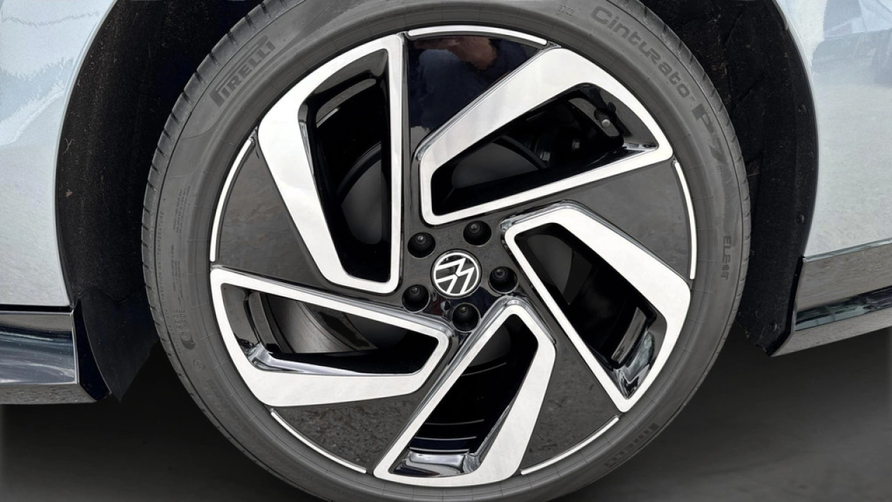 Volkswagen ID.7 Tourer Pro Limited Edition 77 kWh 210kw / 286 pk Variant EV Demonstratiemodel