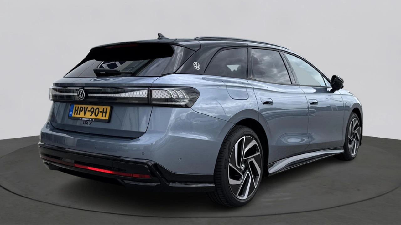 Volkswagen ID.7 Tourer Pro Limited Edition 77 kWh 210kw / 286 pk Variant EV Demonstratiemodel