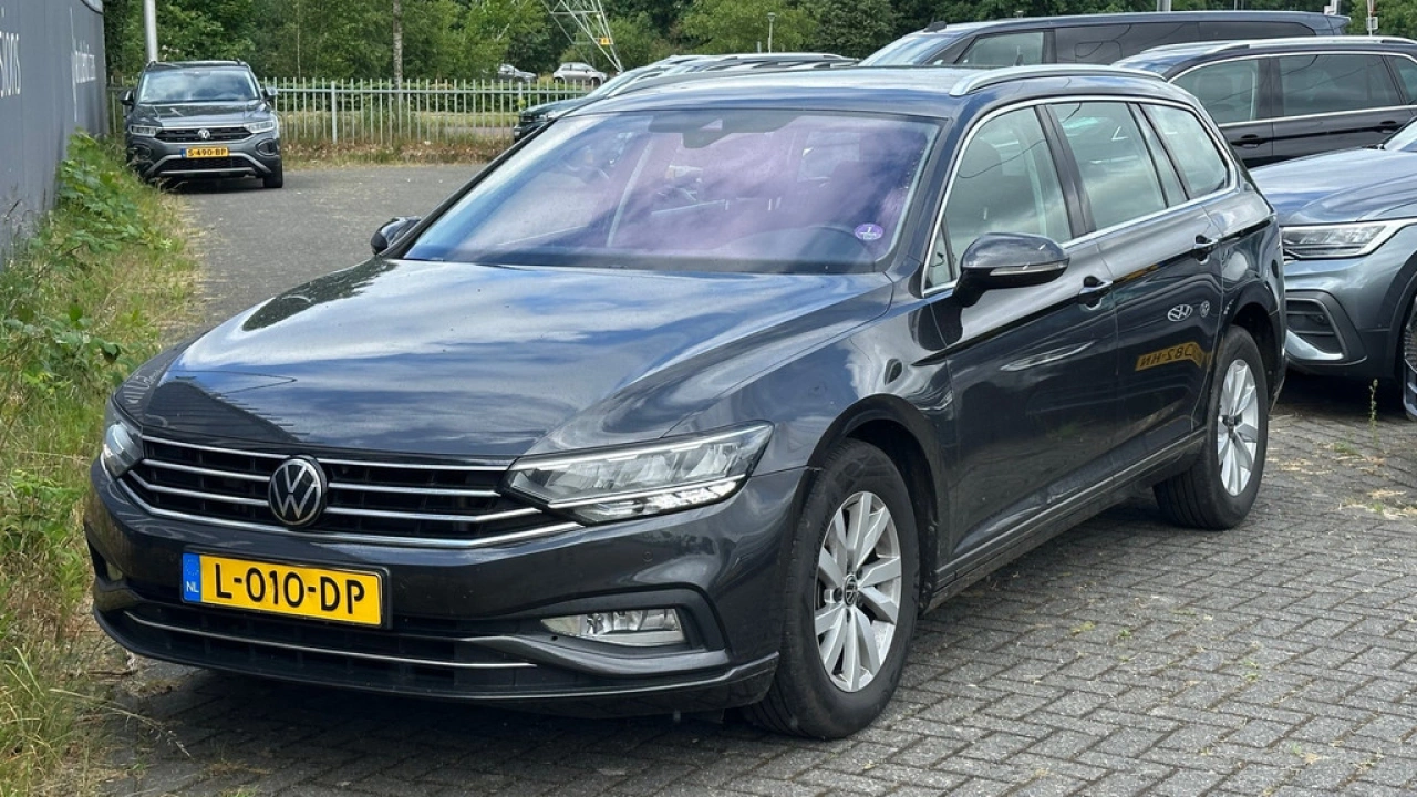 Volkswagen Passat Variant 1.5 TSI 150pk DSG Business Navigatie