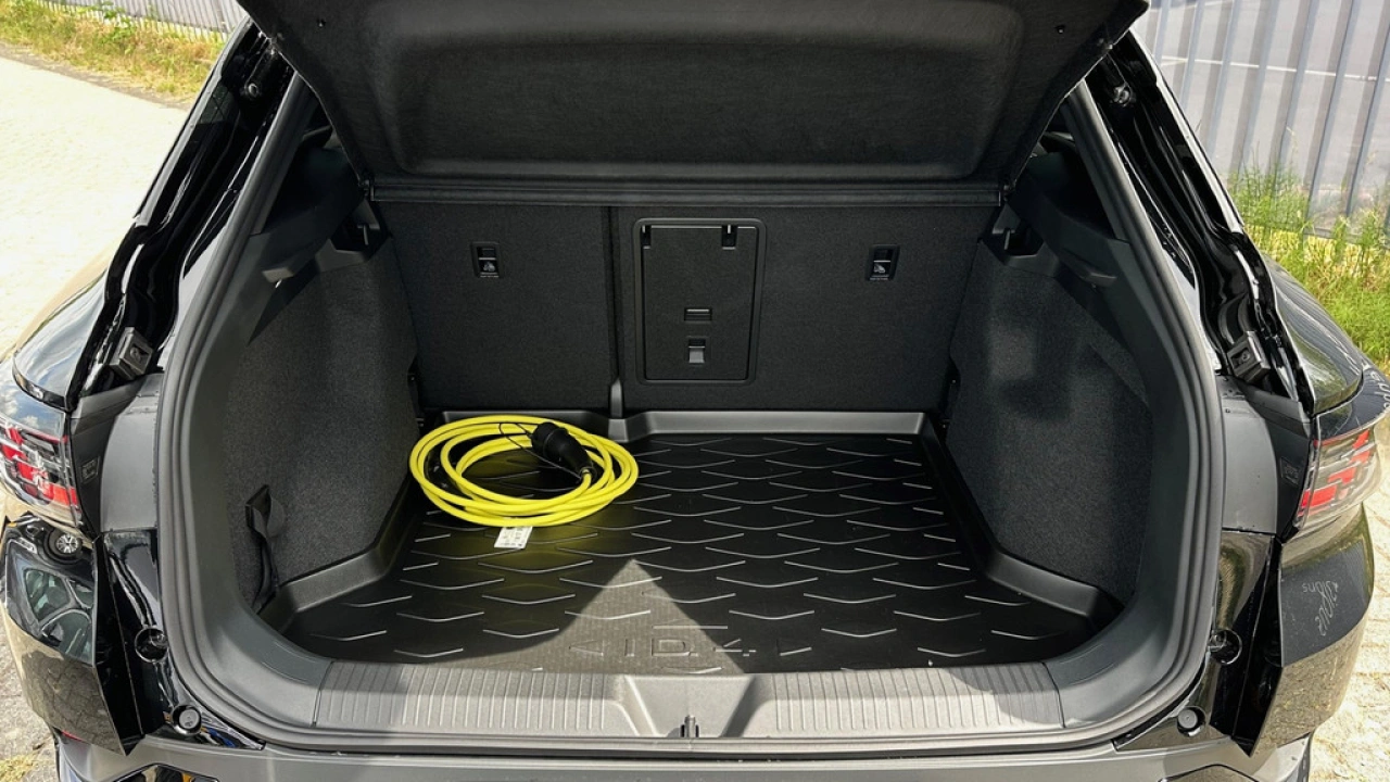 Volkswagen ID.4 Pro Limited Edition 77 kWh 286pk Top Sport int