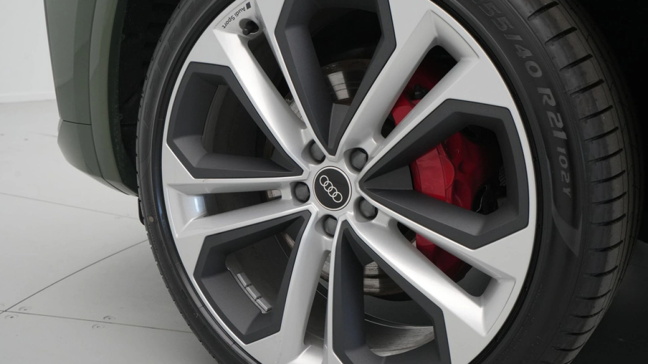 Audi Q5 50 TFSI e 299 pk S edition Competition